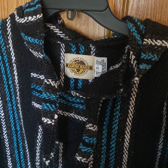 Hooded drug rug - Picture 2 of 3